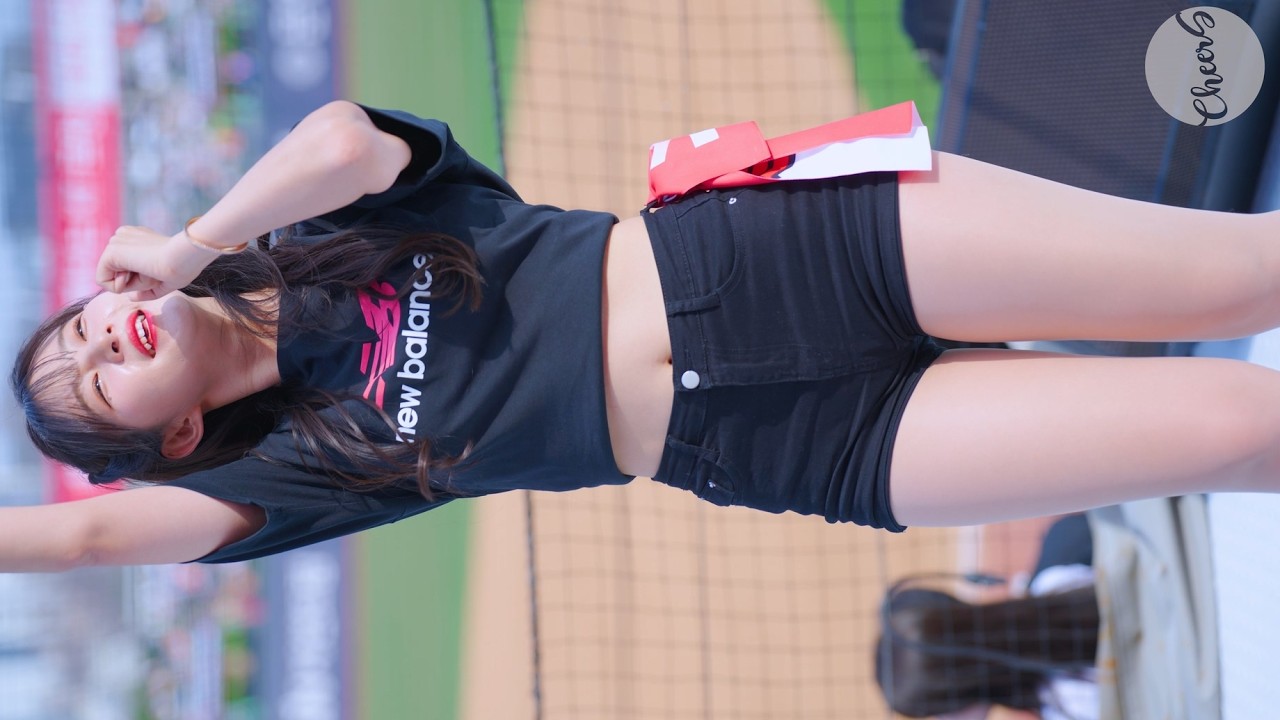 [8K] 파울볼에 호다닥ㅋㅋ 김진아 치어리더 직캠 Kim Jina Cheerleader fancam 250323