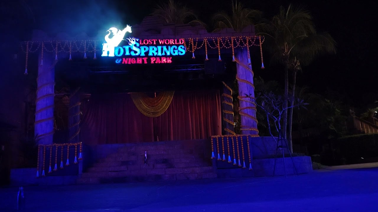Lost World of Tambun, night Persembahan Api