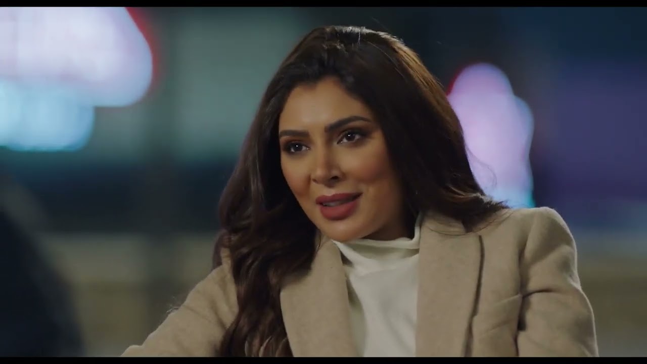 حواليها رجالة كتير بتحبها وتتمنى رضاها.. بس العلاقة اللي نفسها فيها لسه مجتش👌#حكايات_جروب_الدفعة