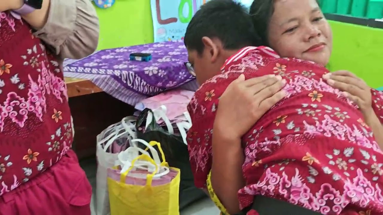 Pengumuman kelulusan dengan suasana khidmat dan berkesan. Sukses selalu kids