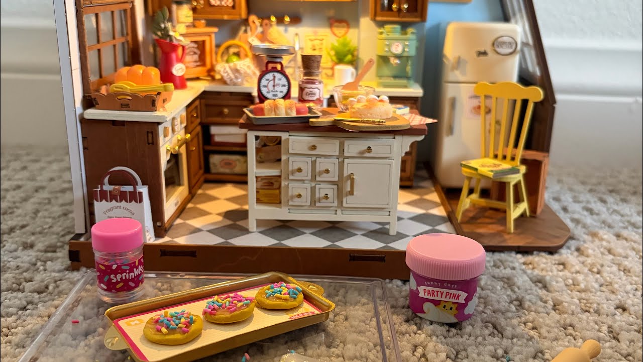 Making Mini Cookies! 🍪 
