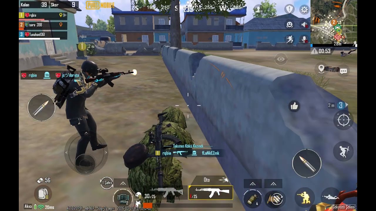 Kardeşimle Pubg oynuyoruz 🙃