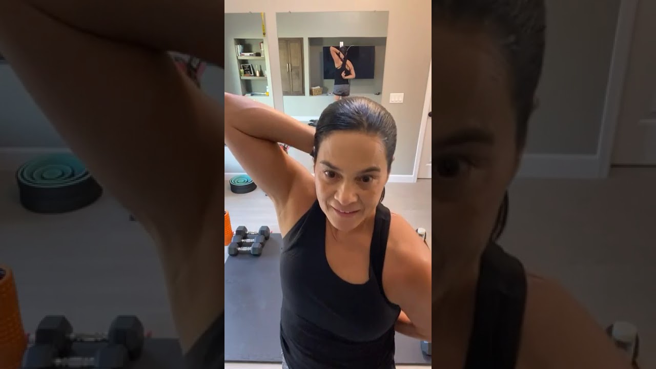 Daily Dose of Fitness LIVE, Strength and Stretch Thursday!