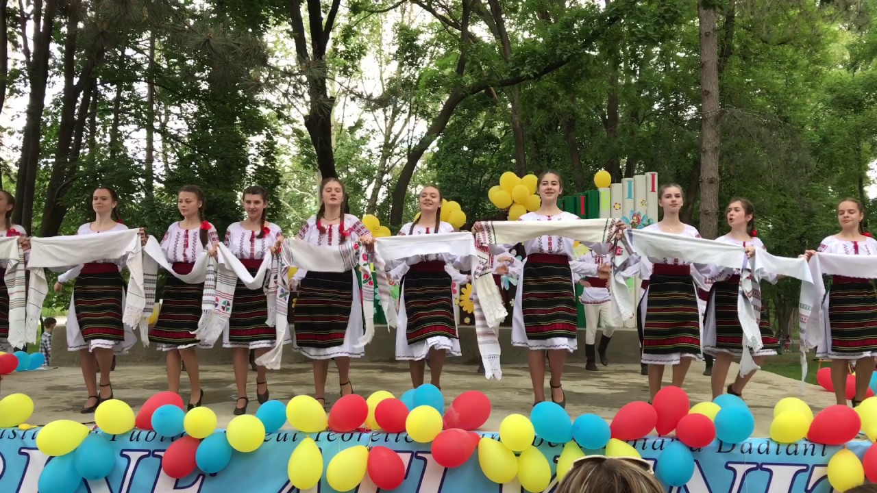 Margaritarii Liceul Natalia Dadiani Dansul Șervețelul