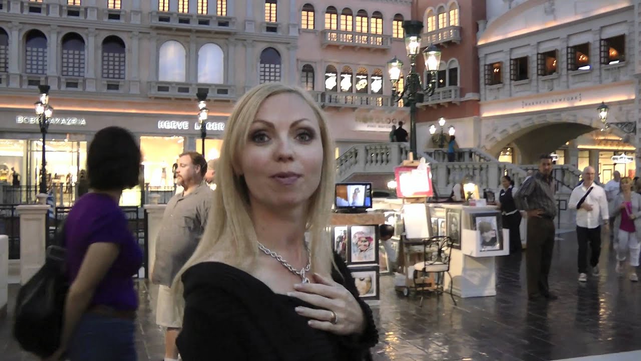 Road Trip USA Part 7 : Las Vegas - Gambling, shopping and chilling by the pool !