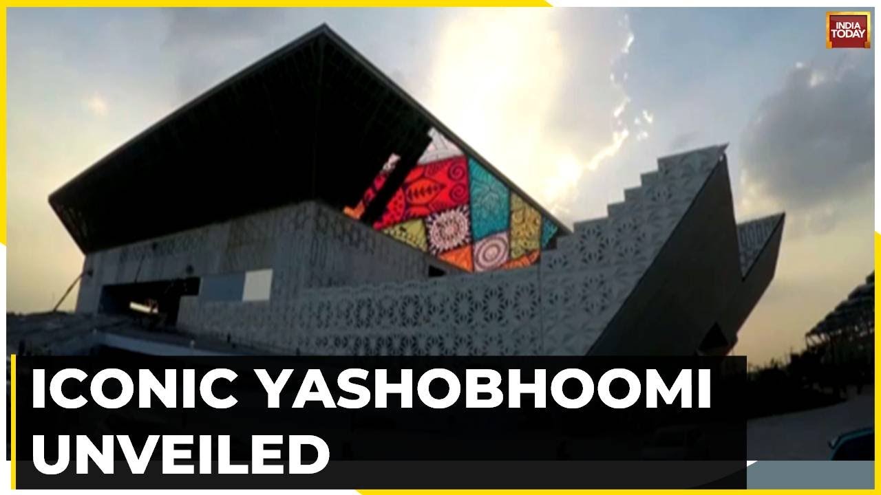 PM Modi Interacts With Artisans, Craftspeople At The Unveiling Of Yashobhoomi Centre
