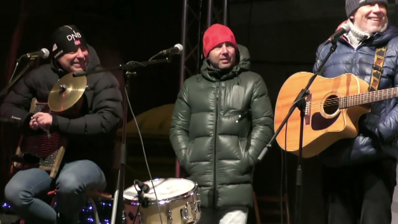 Advent v Hradci Králové 2022 - Děda Mládek Ilegal Band