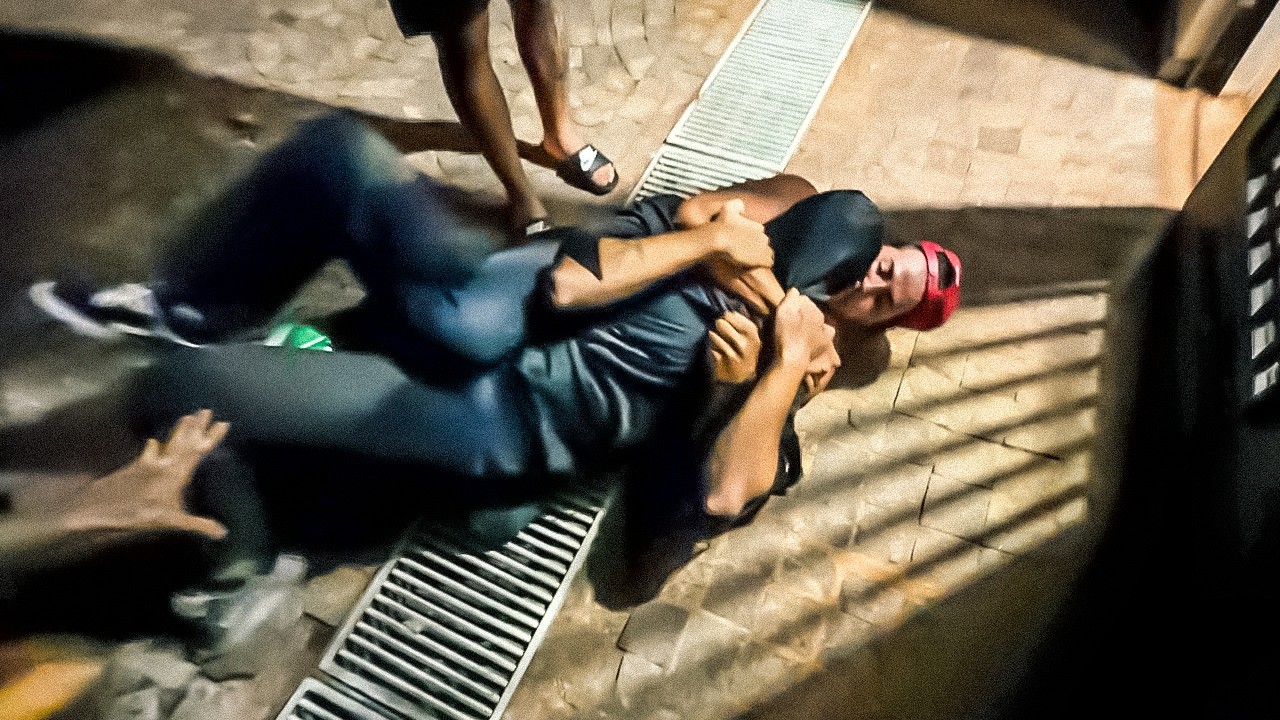 UM FÃ MALUCO TENTOU INVADIR NOSSA CASA NOVA