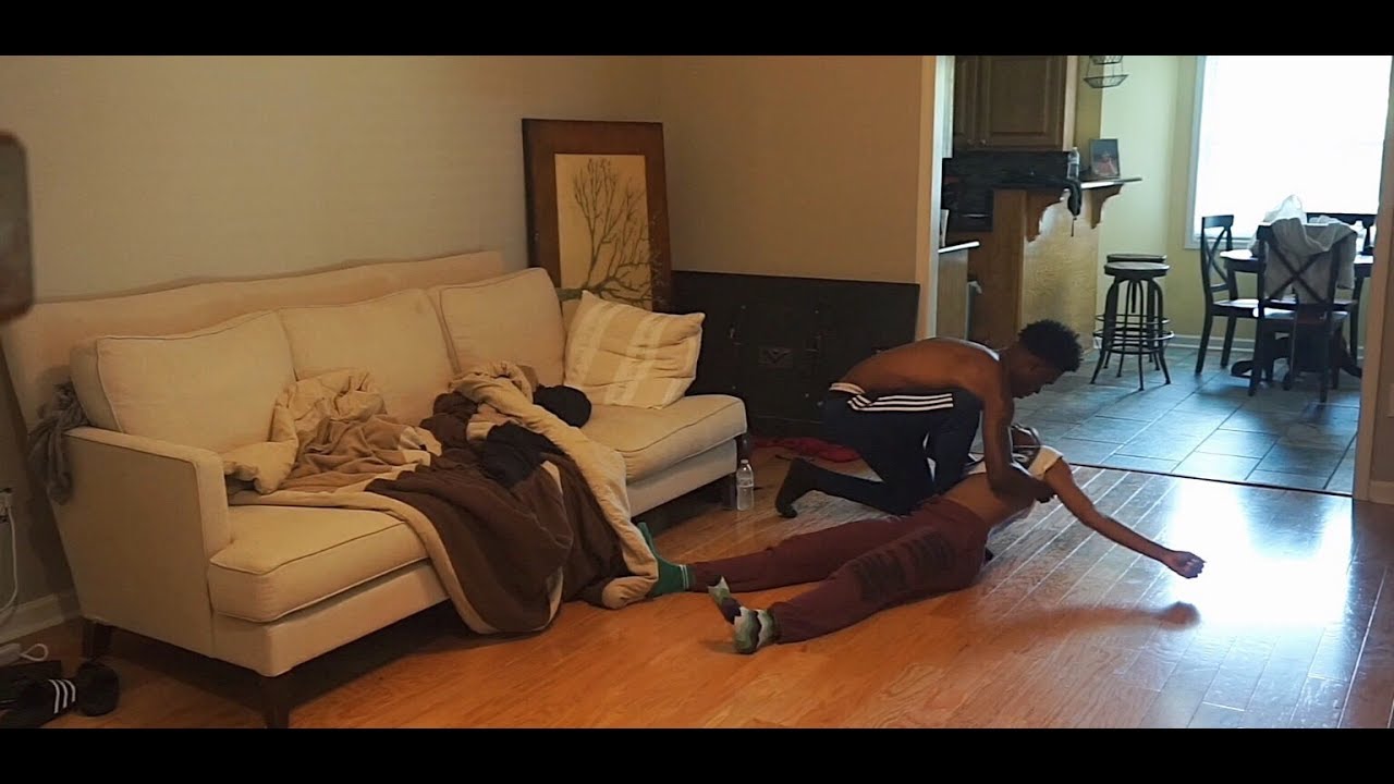 EXTREMRE SEIZURE PRANK ON BOYFRIEND!!!
