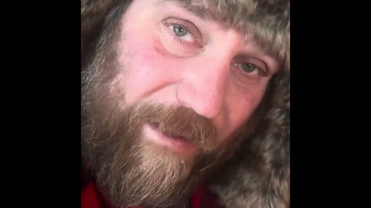 Off Grid i stugan. Skönt med ledighet innan skogsarbete drar igång på det nya året.