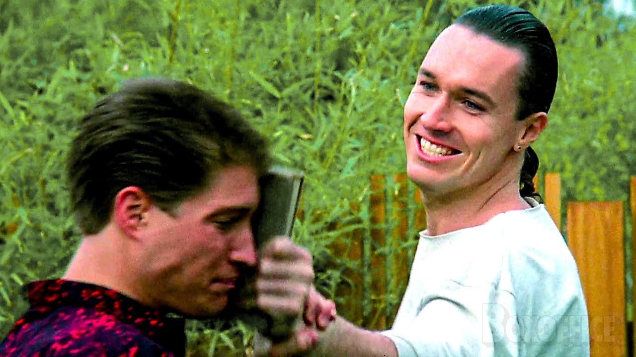 Er erteilt einem Tyrannen mit seinen Fäusten und einem Buch eine Lektion | Karate Kid 3