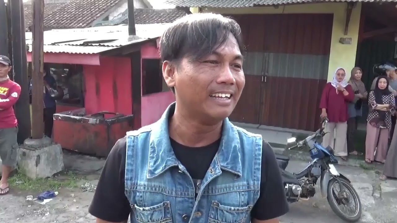 DIDUGA MICROSLEEP, TRUK BOKS HANTAM DUA MOTOR DI JALUR MUDIK SUMEDANG
