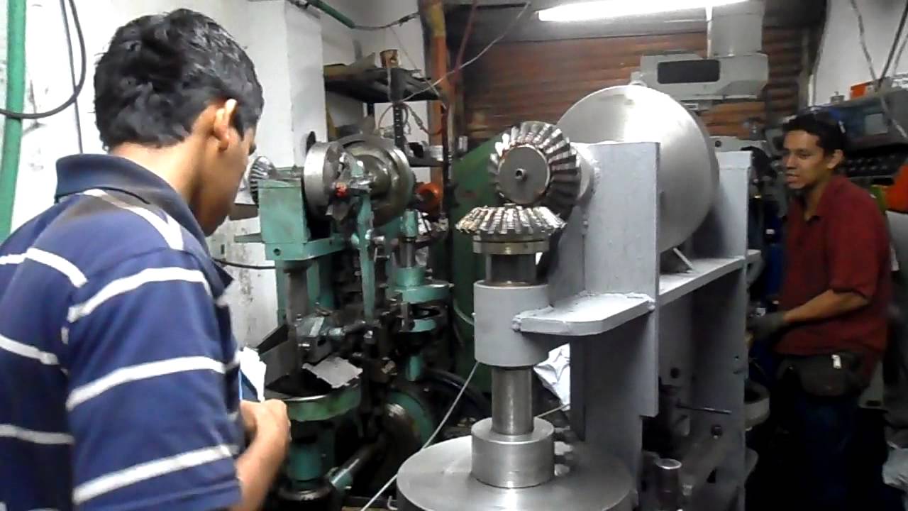 MAQUINA FORMADORA DE ALAMBRE WILSON MELGAREJO