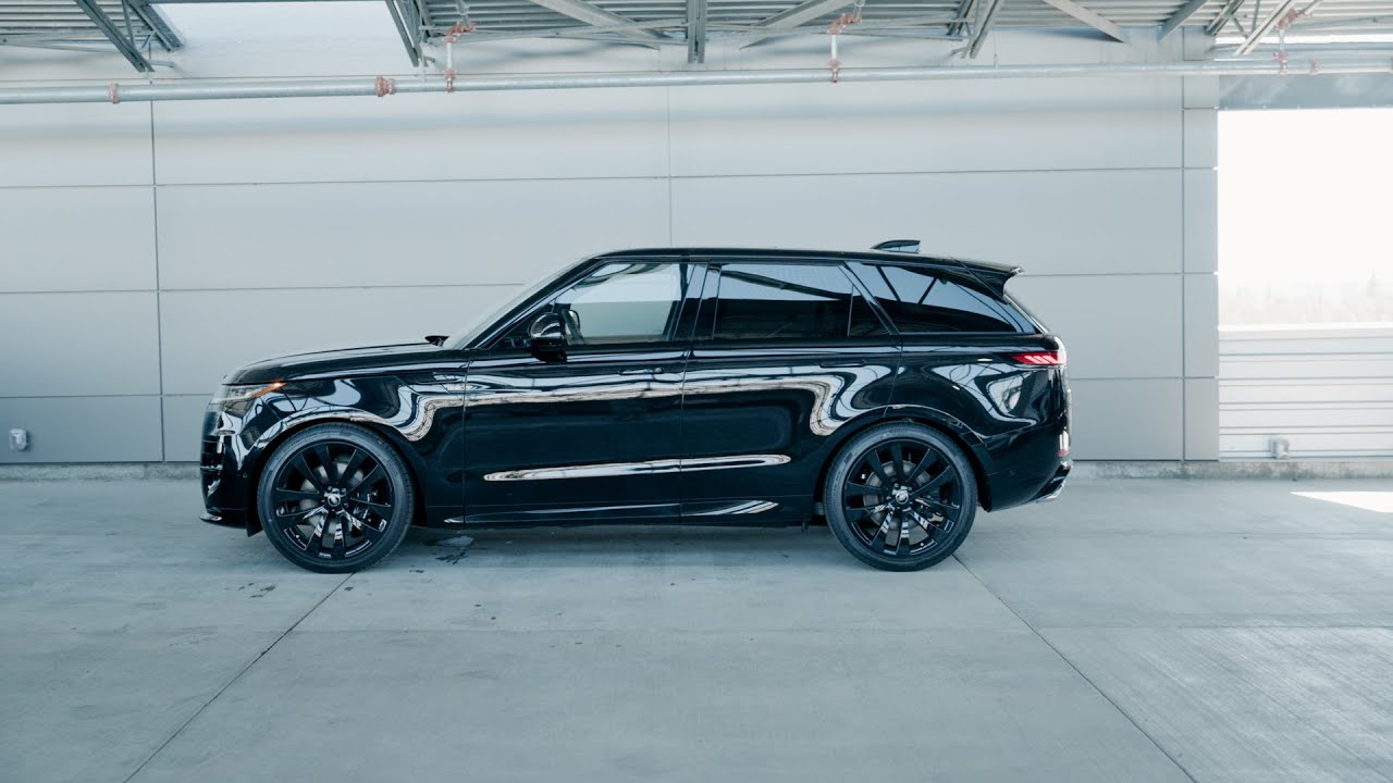 *SOLD* 2025 Range Rover Sport Dynamic SE | Santorini Black | LA460803