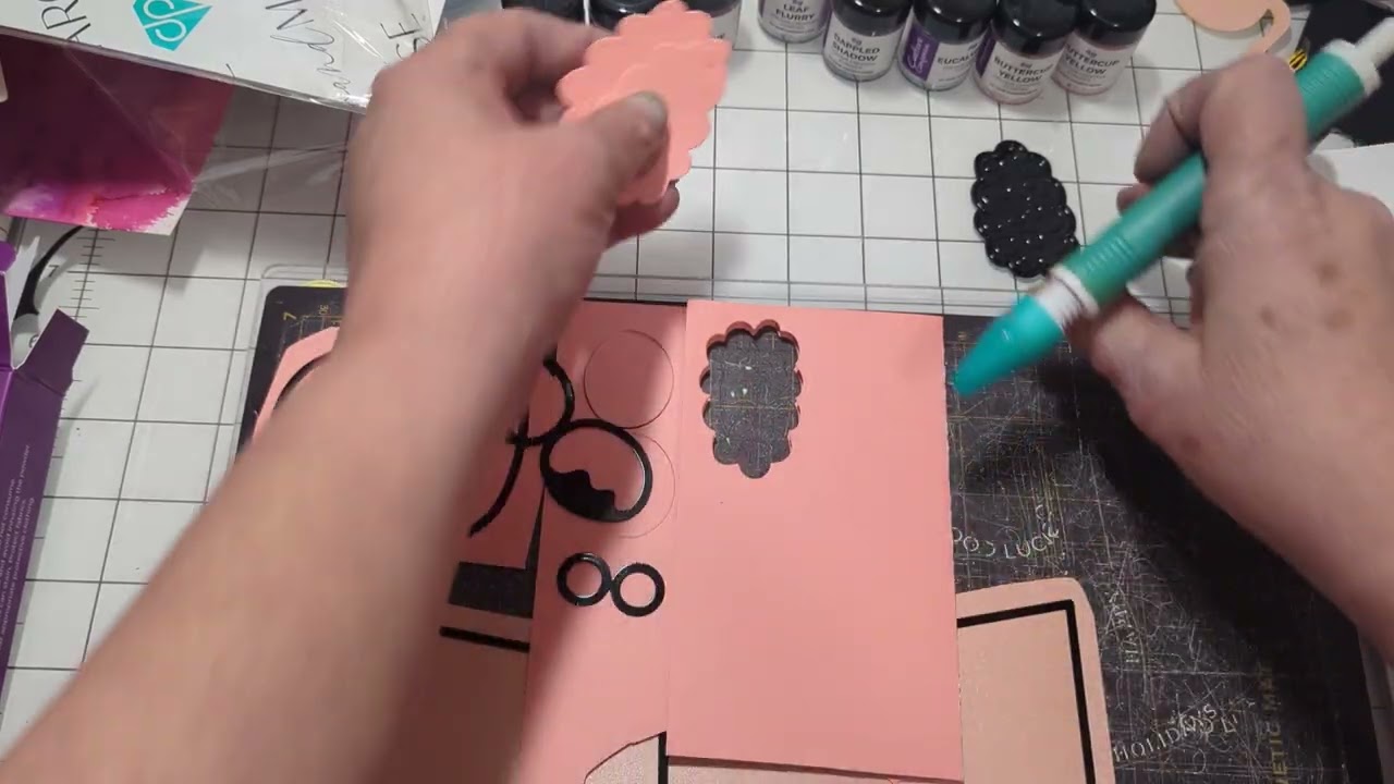 Using Diamond Press's Party Animal Garland set to make a poodle. Update from earlier video 
