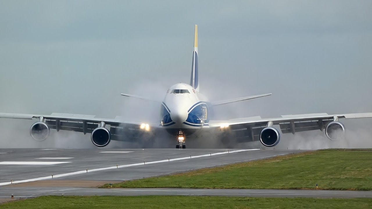 One Air 747 Wet Landing + Evening Departure