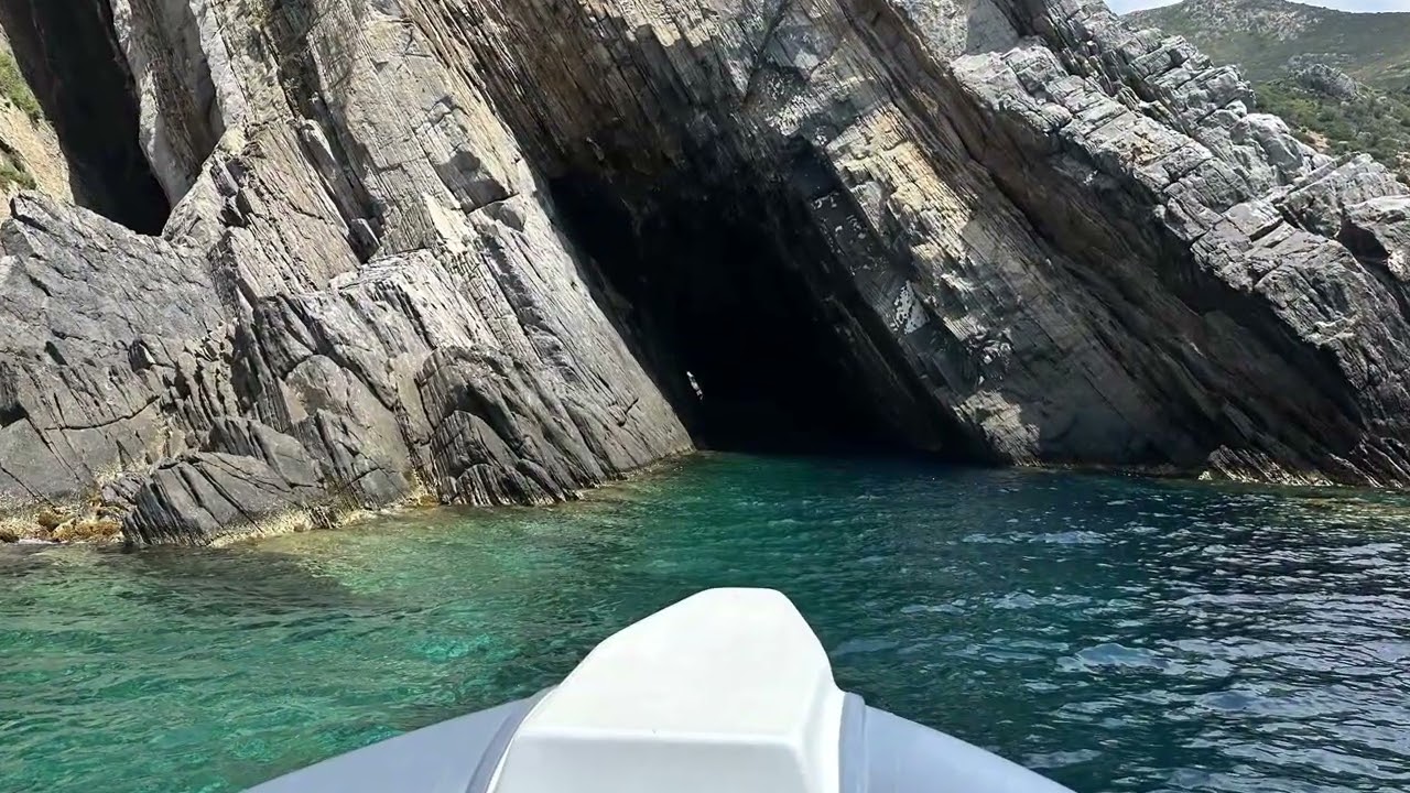 Buggerru. Escursione in gommone movie