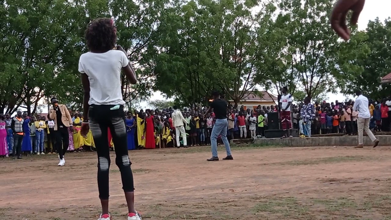 Wiz Brown performing in nyanmanzi
