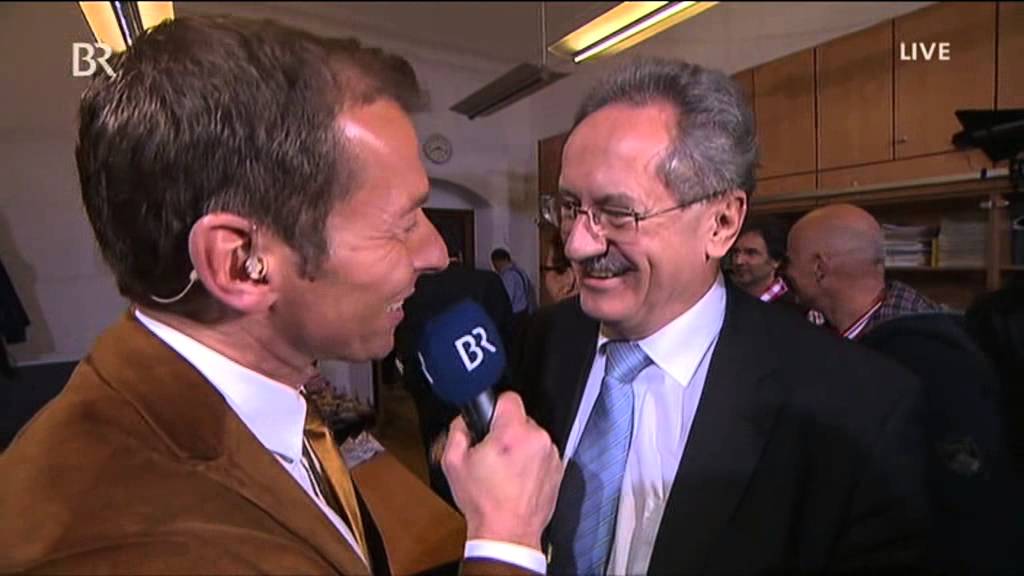 FC Bayern - Meisterfeier vom Marienplatz 2013 | Part 3/9