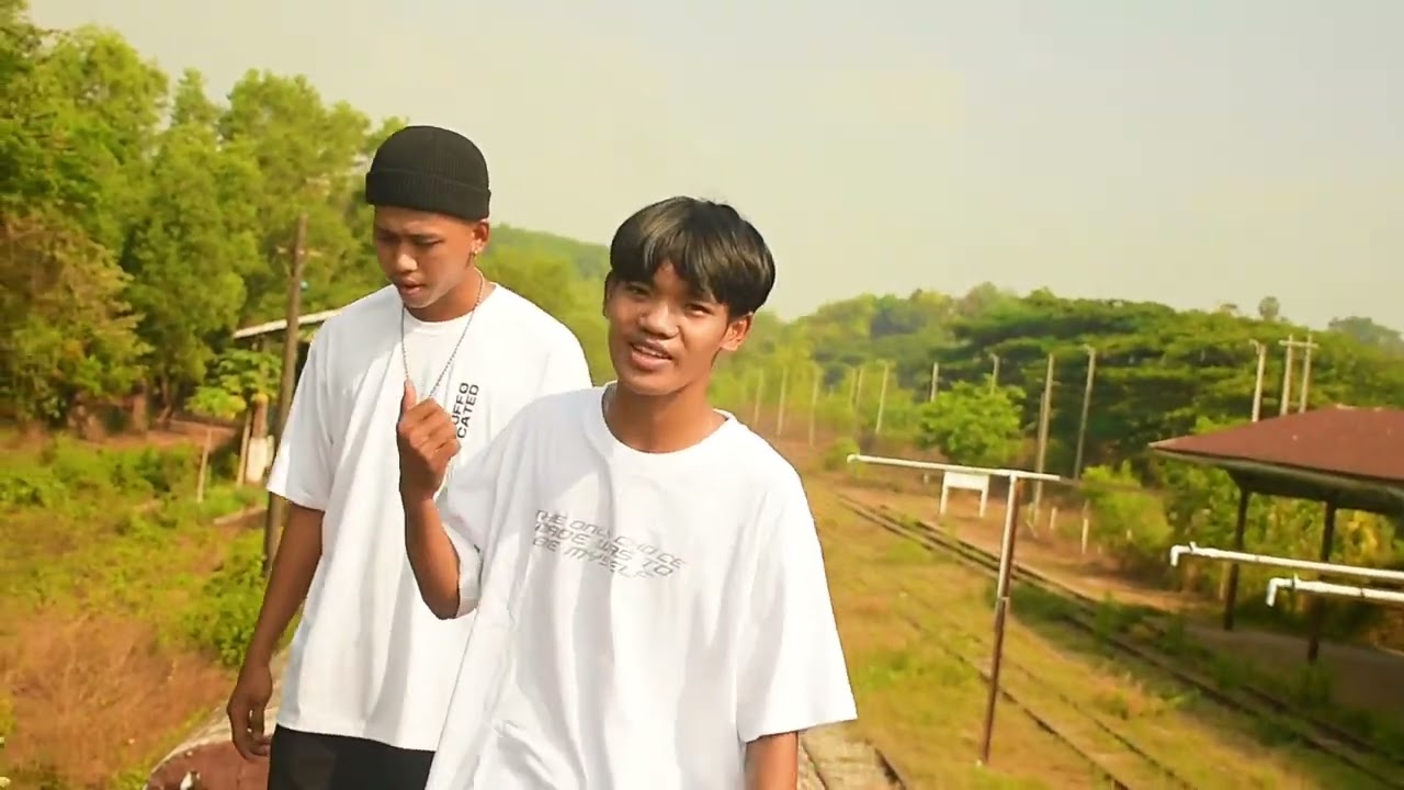ဒွက်မန်-ဒုင်ဂုဏ်ရဗှေ် ဒယှေ်-A Nee-Rapperထိုင်ထဝ်