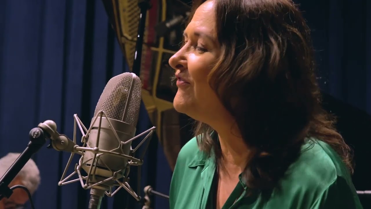 REGINA MOTA - COVER QUERO TER JESUS