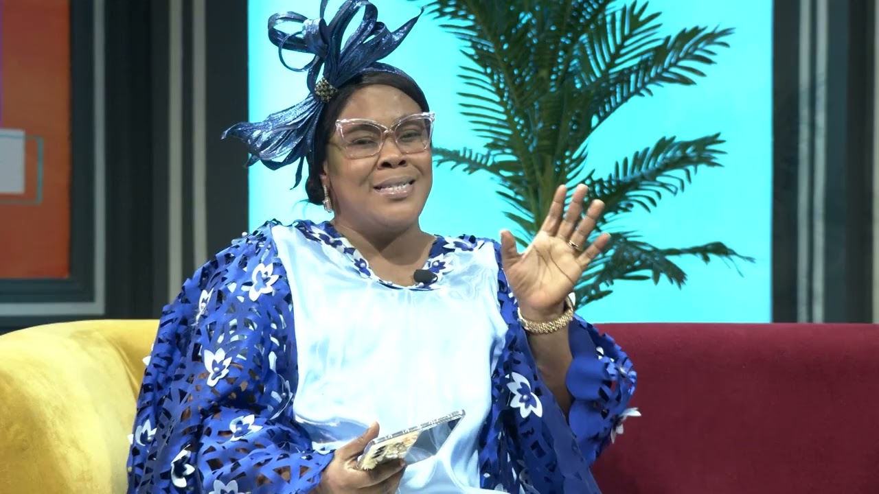 LIVING COUPLE || COUPLES LIVING APART