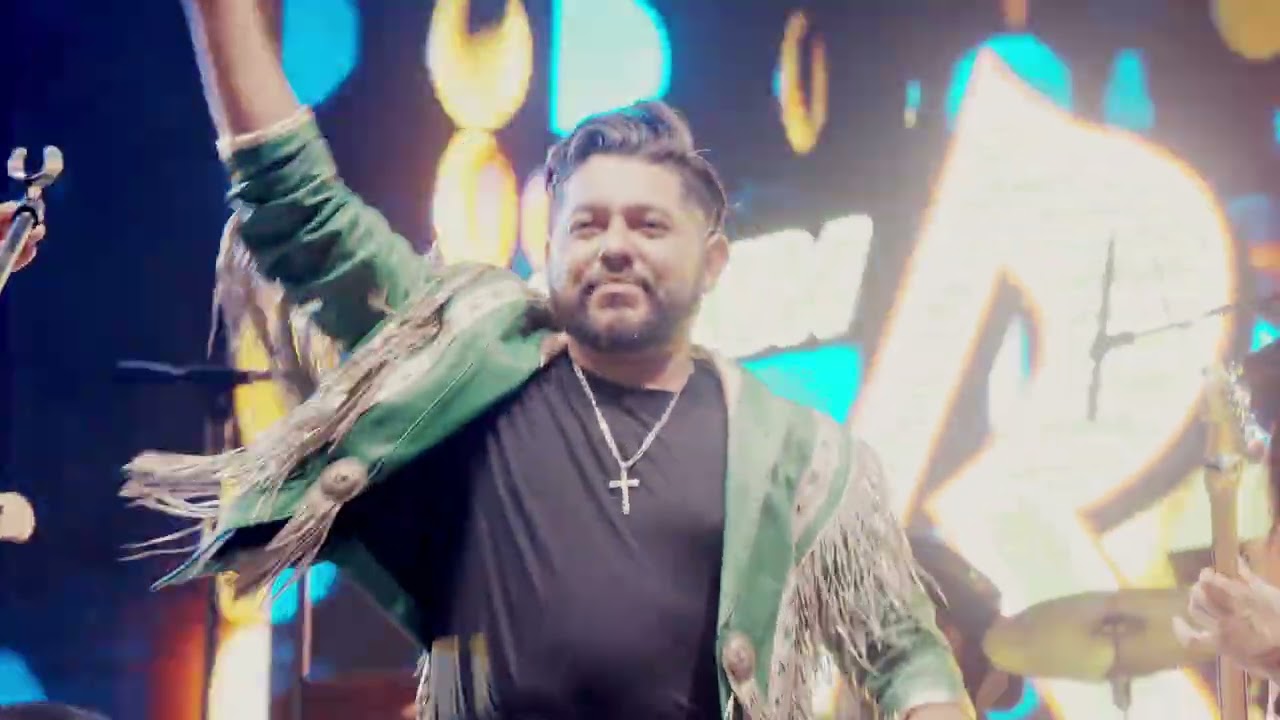 7 - Arreando La Mula - Banda R-15 del Korita González en vivo desde Pico Rivera