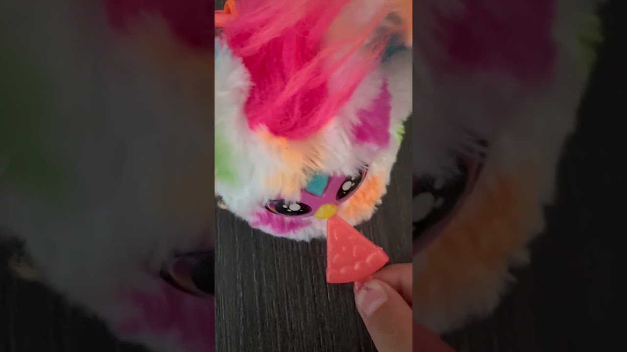 My furblet doesn&rsquo;t like the pizza🍕 #funny #furblet #furby2023 #furby