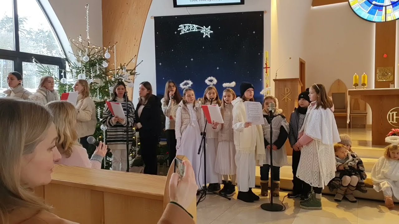 Wspólne kolędowanie w Parafii pw NMP z Lourdes w Otominie z okazji Święta Objawienia Pańskiego