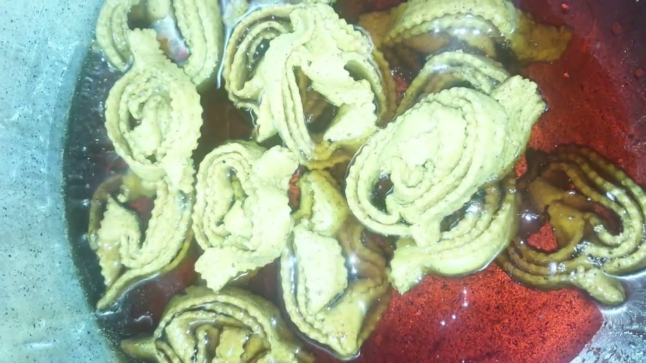 طريقة تحضير العسل في البيت👌
