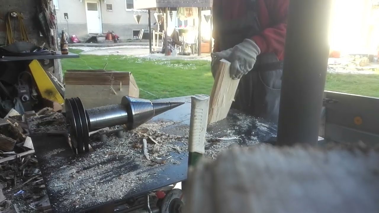 D150mm Holzspalter/Kegelspalter mit Riemenscheibe an Keilriemen/Kužeľová štiepačka kálačka na drevo