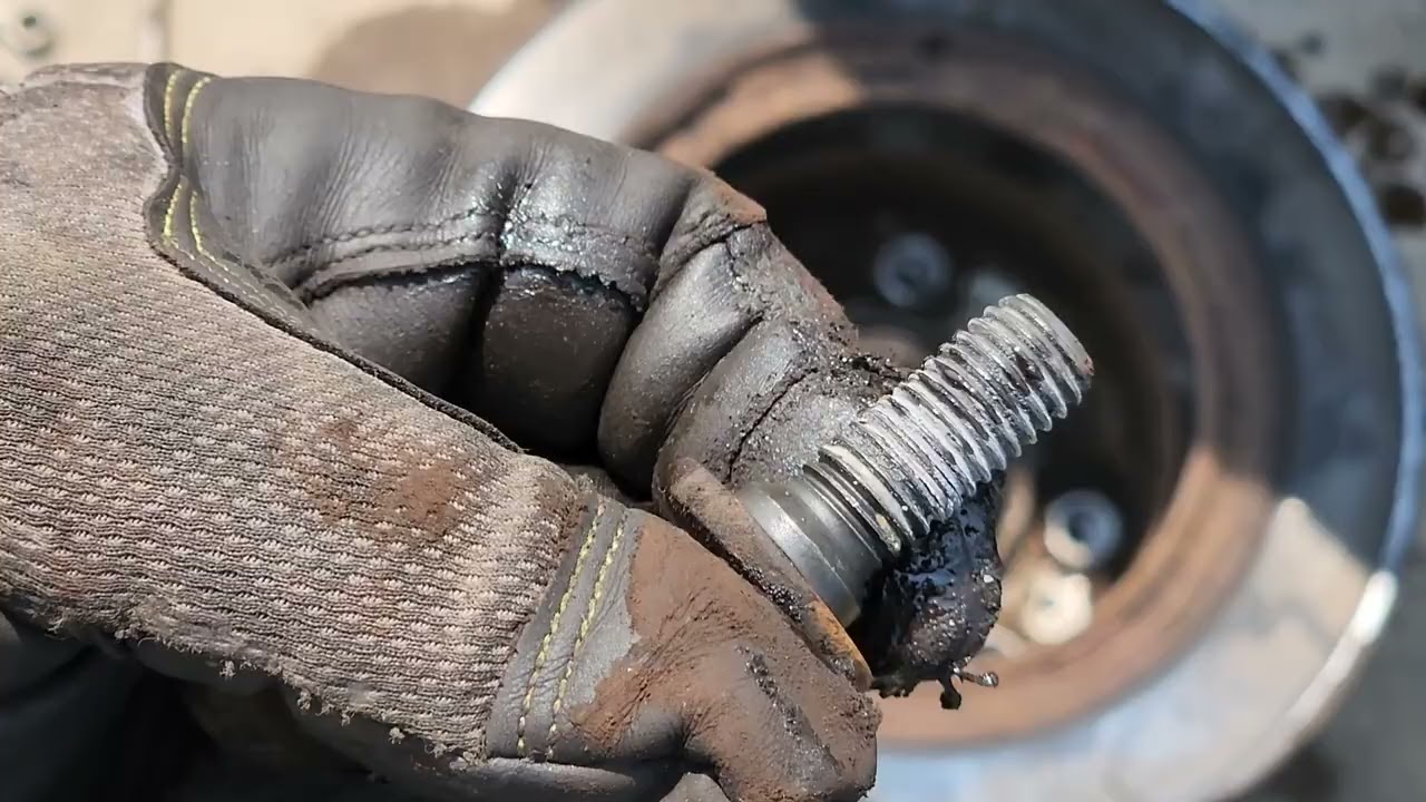 Ram 3500 rear brake replace 2015 DRW Dually caliper rotor shoes