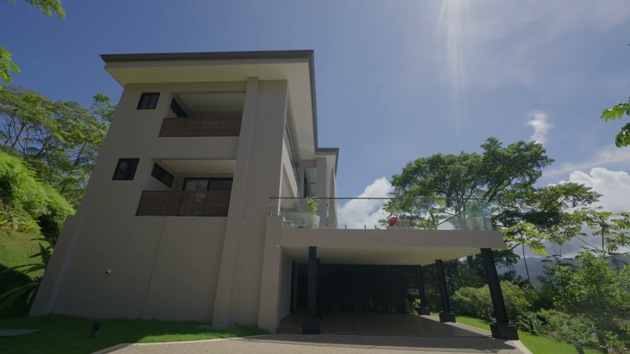 Modern Elegance and Natural Beauty in Escaleras, Costa Rica | Dominical Realty