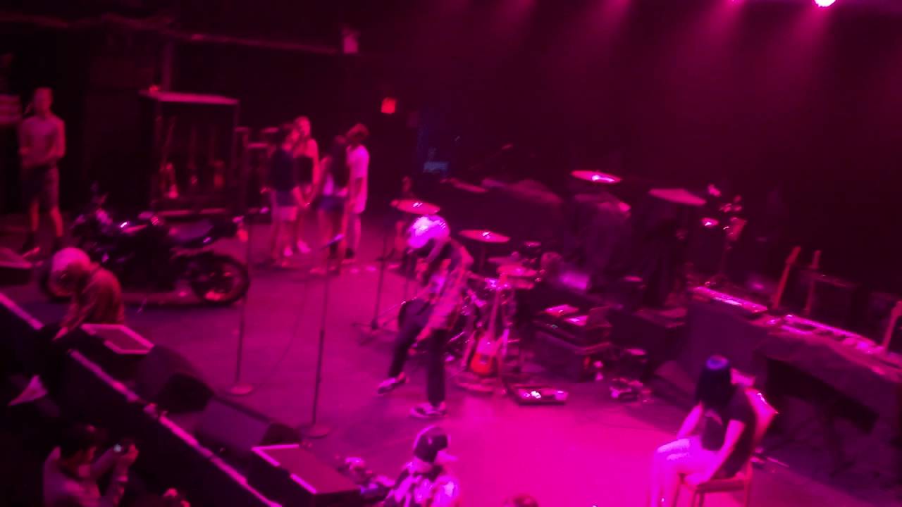 Kevin Abstract (Live) 