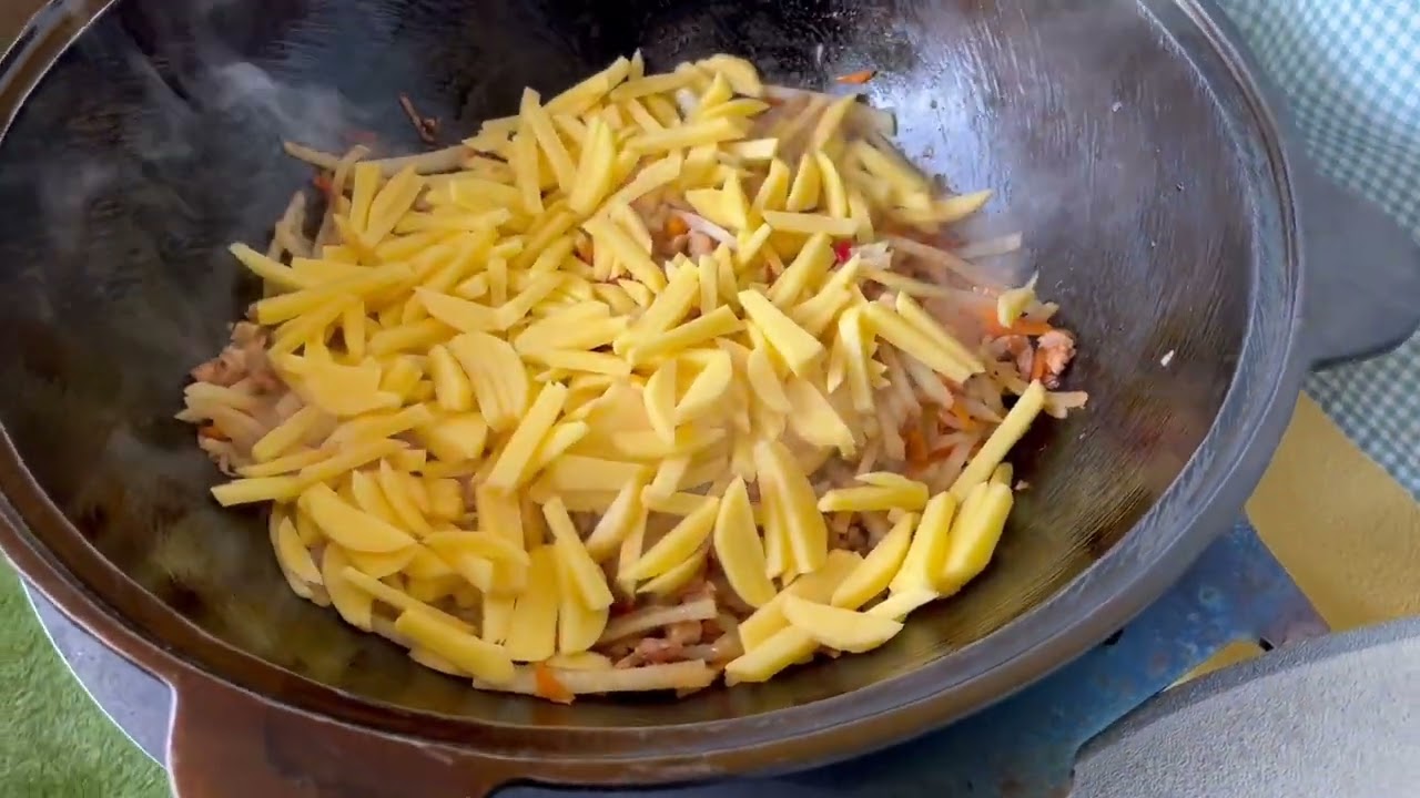 Wunderbarer Lagman passend zum Herbst Wetter
