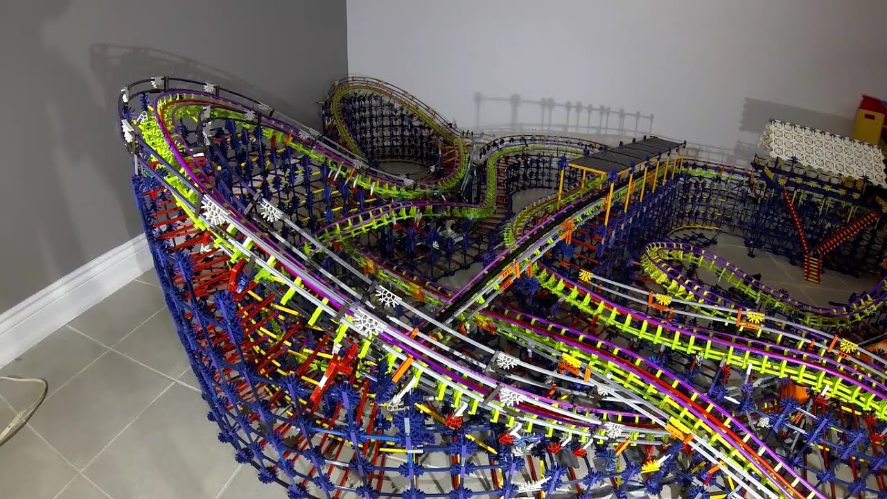 Gold Striker - A K'nex Recreation