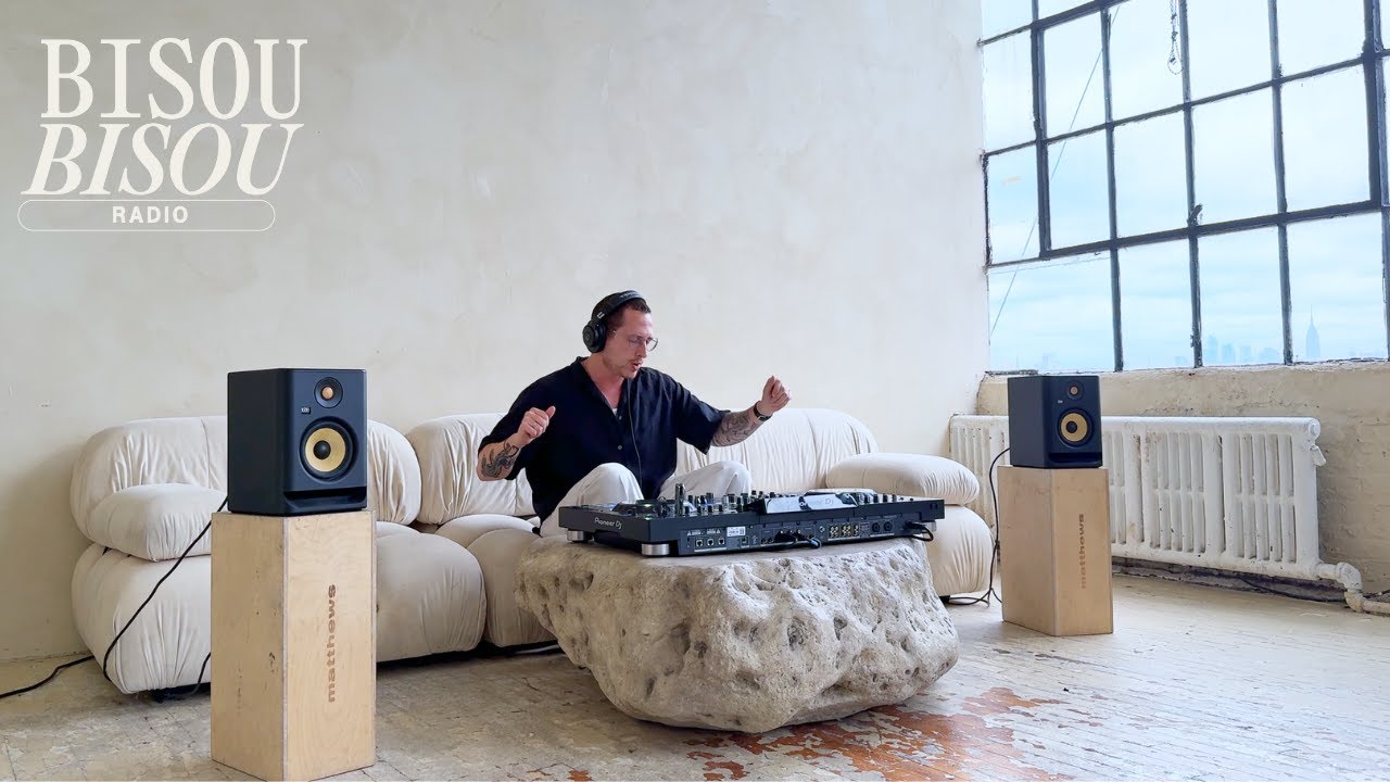 Deep Soulful House Mix in a Brooklyn Loft | Set 42 | Pherris (Deep House, Classic House)