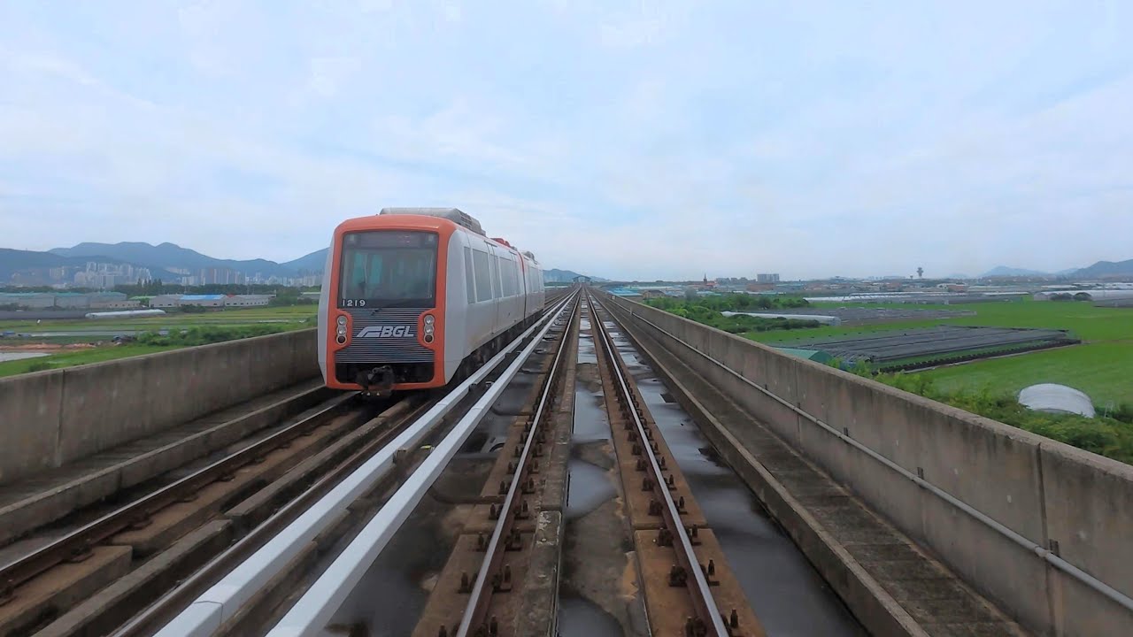 【4K前面展望】韓国・釜山の近未来的無人走行鉄道！釜山金海軽鉄道 金海空港・カヤ大→ササン【全線走破】