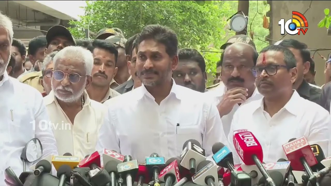 పోయేది ఎన్నికల కమిషనర్ పరువే | YS Jagan Key Commnets on SEC Anil Chandra Punetha | 10TV Politics