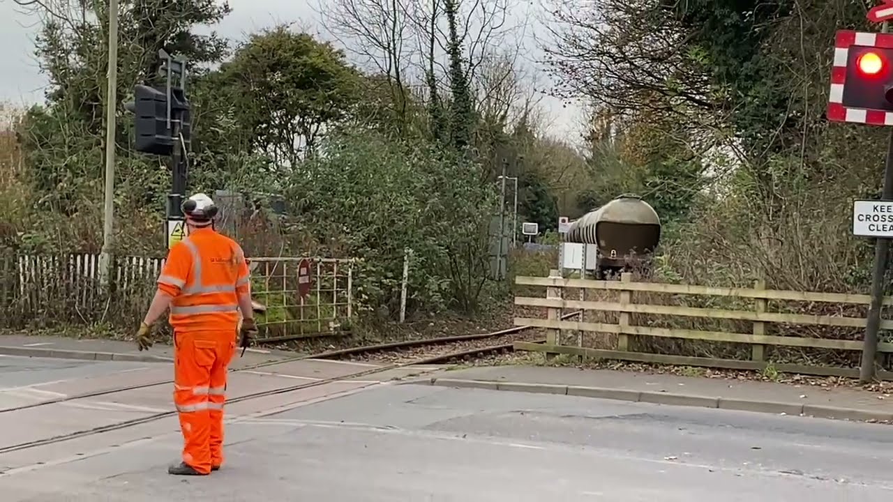 Gbrf 66769 Arriving And Shunting Castle Cement Clitheroe This Train Replaces Fifty Trucks Part 1
