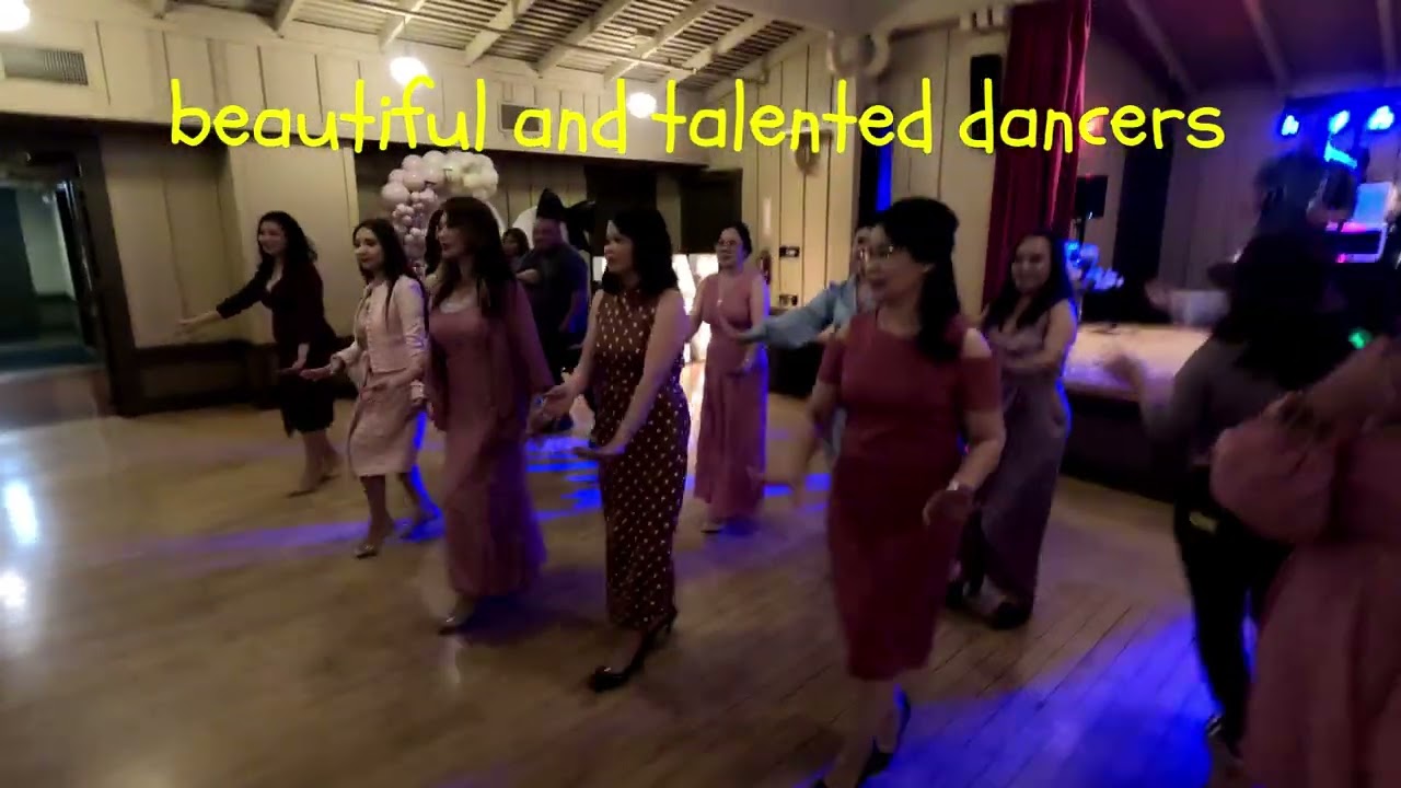 Lao song. ເພັງລາວ - remix with Lao lady dancers. ນັກເຕັ້ນງາມ