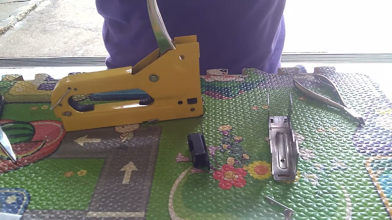 Solução para grampeador de tapeceiro que não grampeia(Parte 2/2)