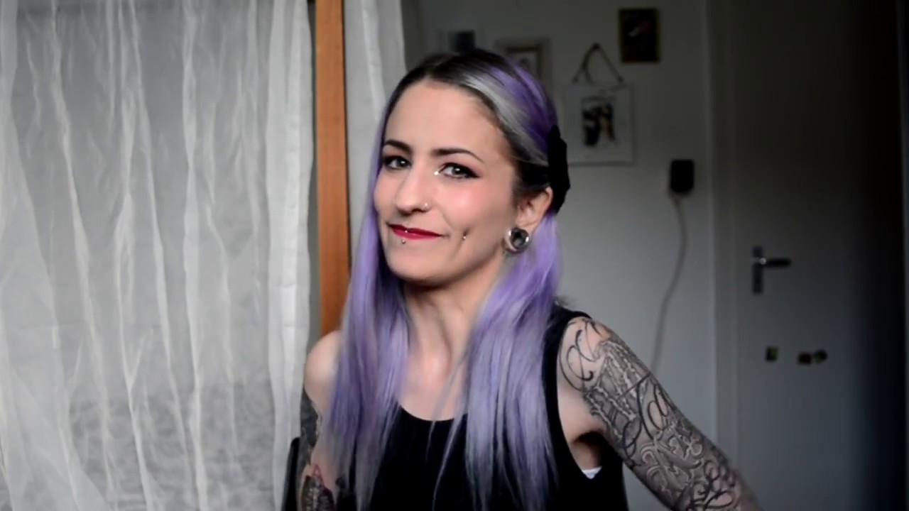 Mes cheek piercings