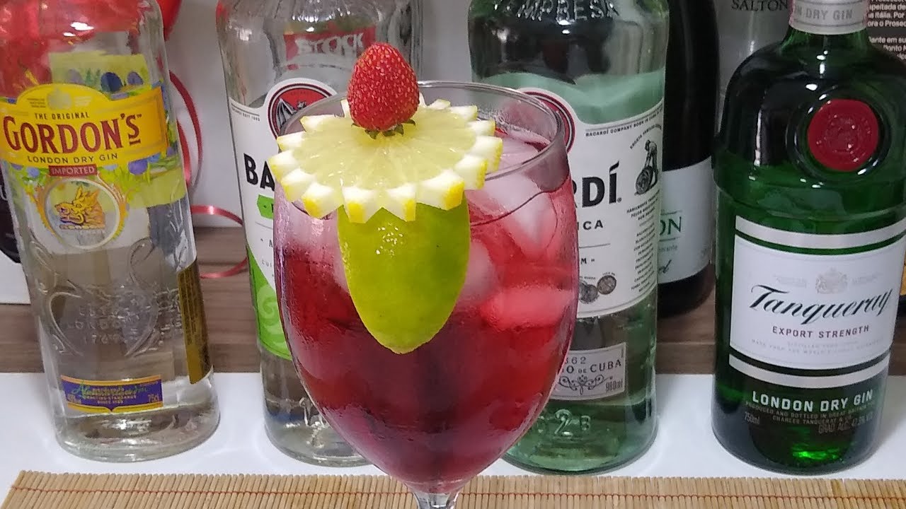 Decoração Com Limão e Morango Para Drinks