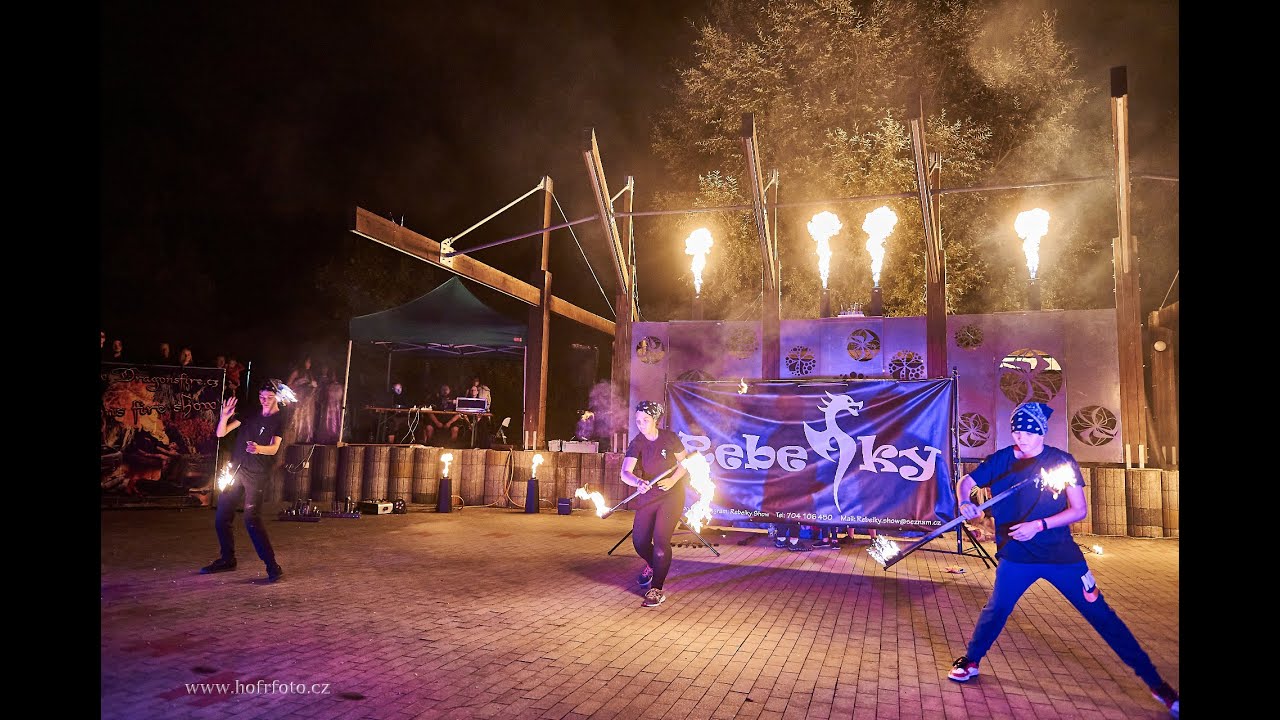 Ohniv&aacute; show - FIRE SHOW na m&iacute;ru - Od Rebel.ky Show