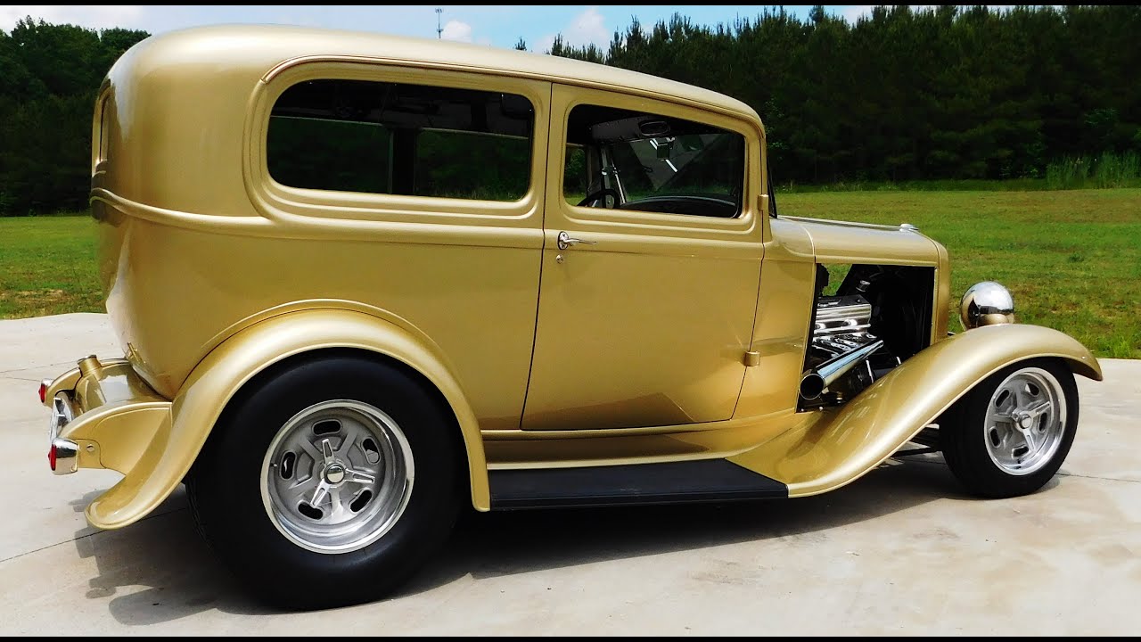 1932 Ford Tudor Sedan Hot Rod 