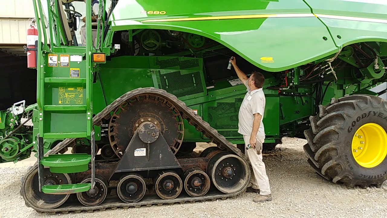 Pregatiri pentrul sezonul de treierat 2018. John Deere s 680