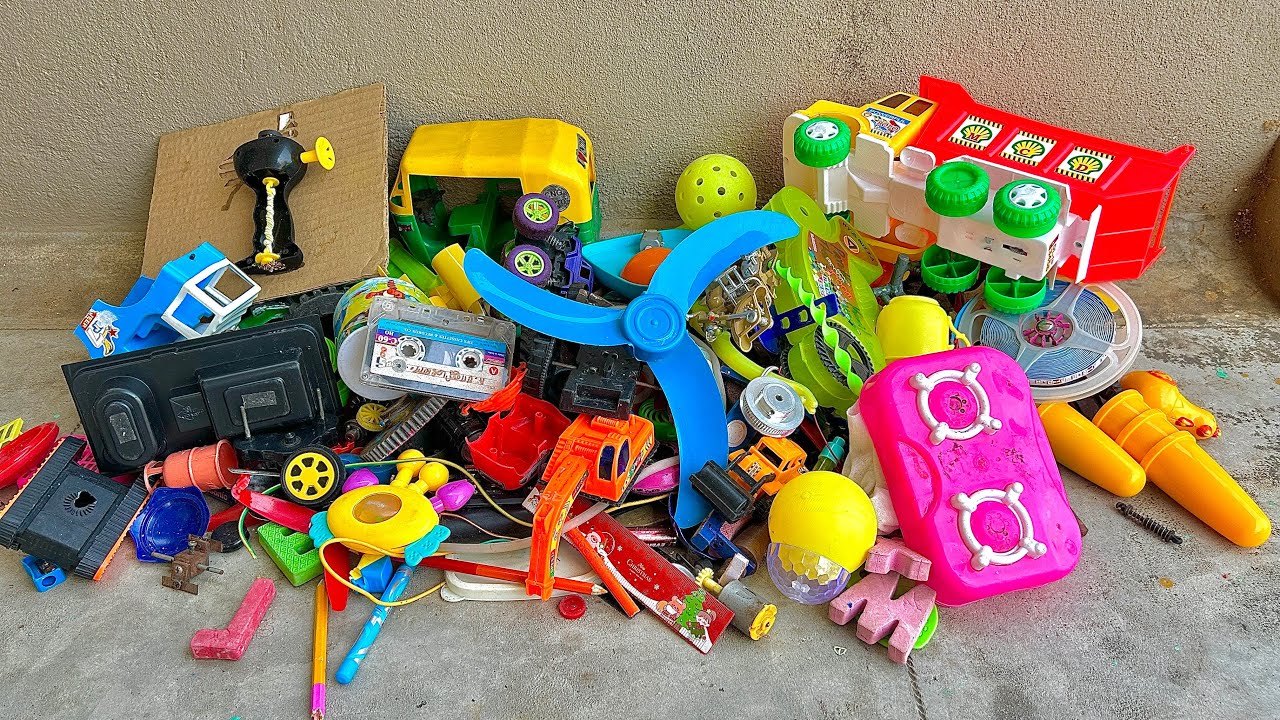How to make awesome ideas from scrap opening & breaking toys to explore the working principle.