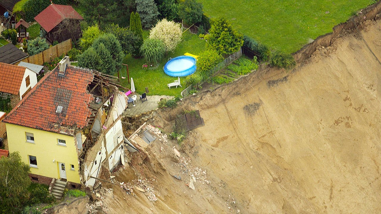 5 Shocking Natural Disasters Caught On Camera