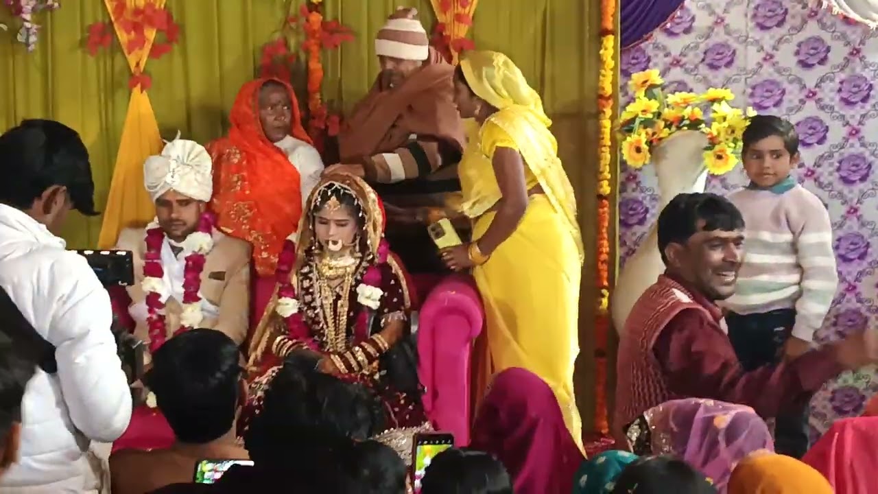 Bhai ki shaadi Hai dost mere Santosh dekhkar video ko follow share karo